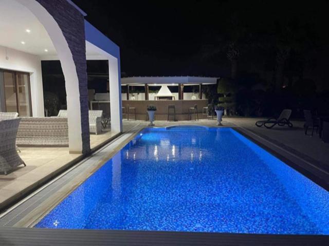 Ionion Beachfront Villa Ayia Napa Eksteriør billede