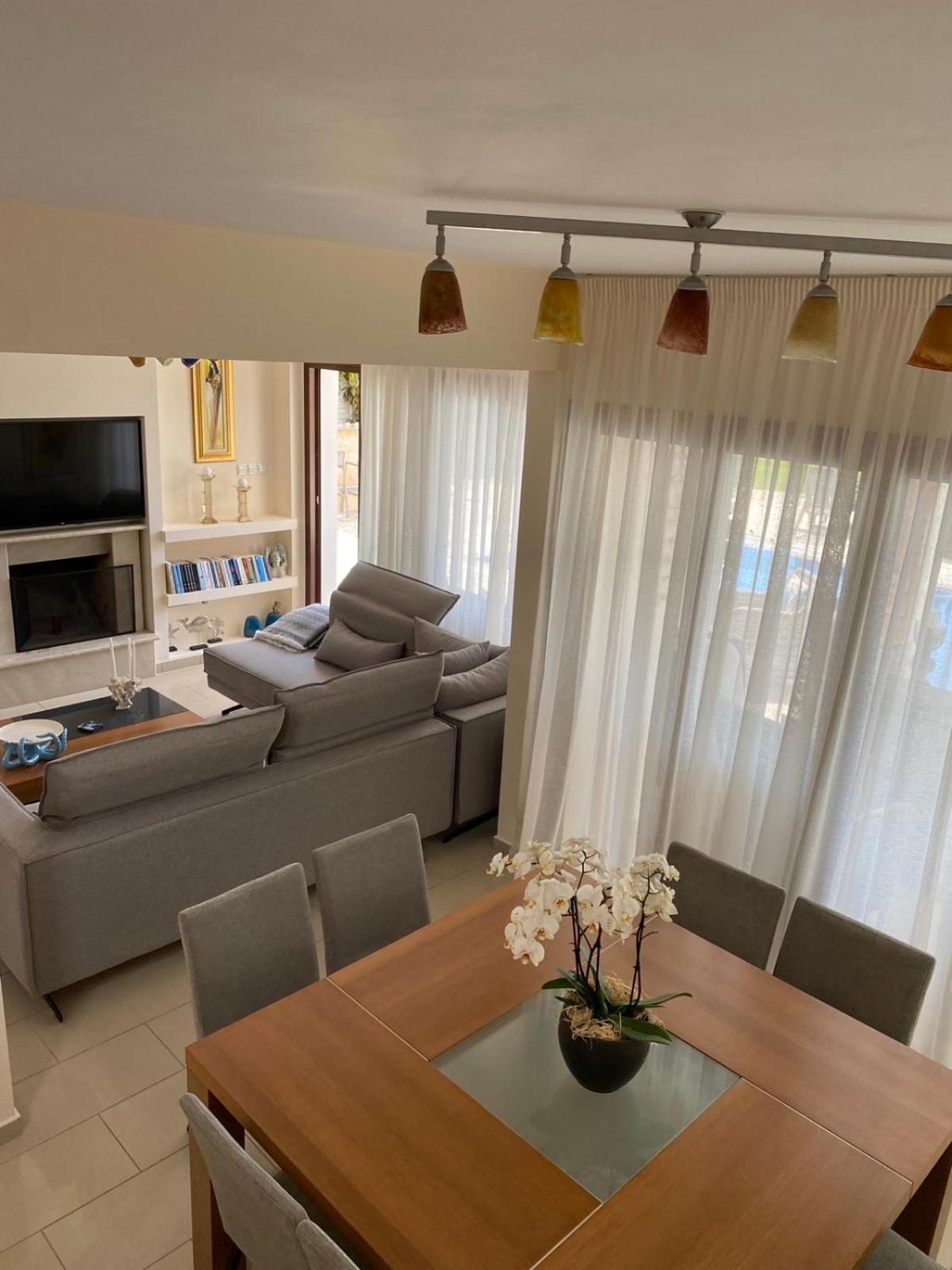 Ionion Beachfront Villa Ayia Napa Eksteriør billede