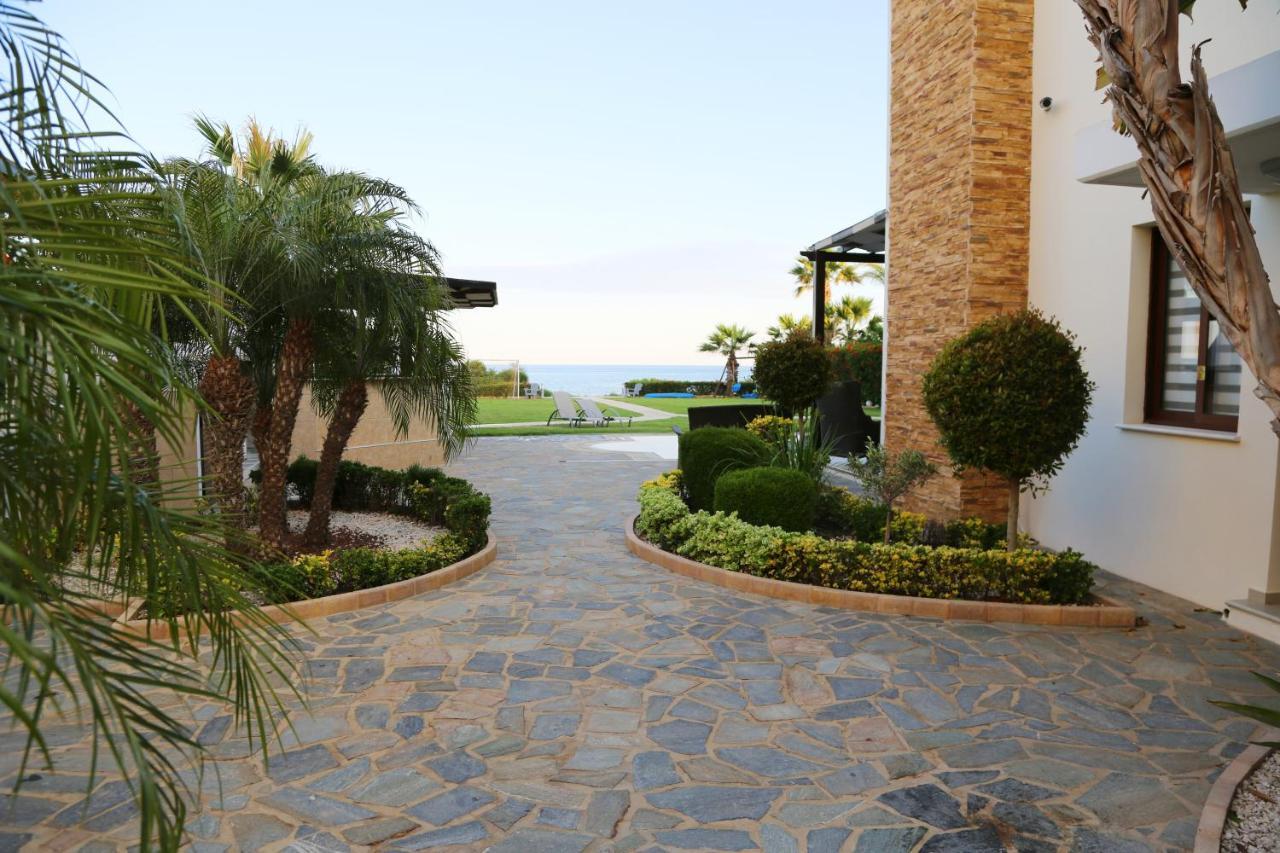 Ionion Beachfront Villa Ayia Napa Eksteriør billede